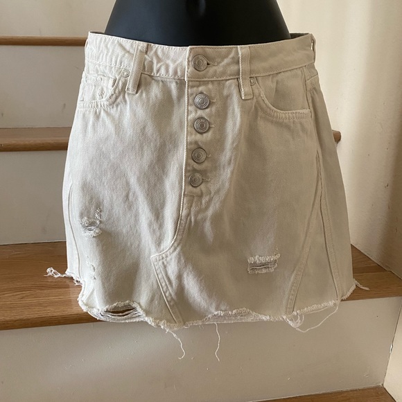 Free People Dresses & Skirts - We The Free 5 button up distressed denim skirt